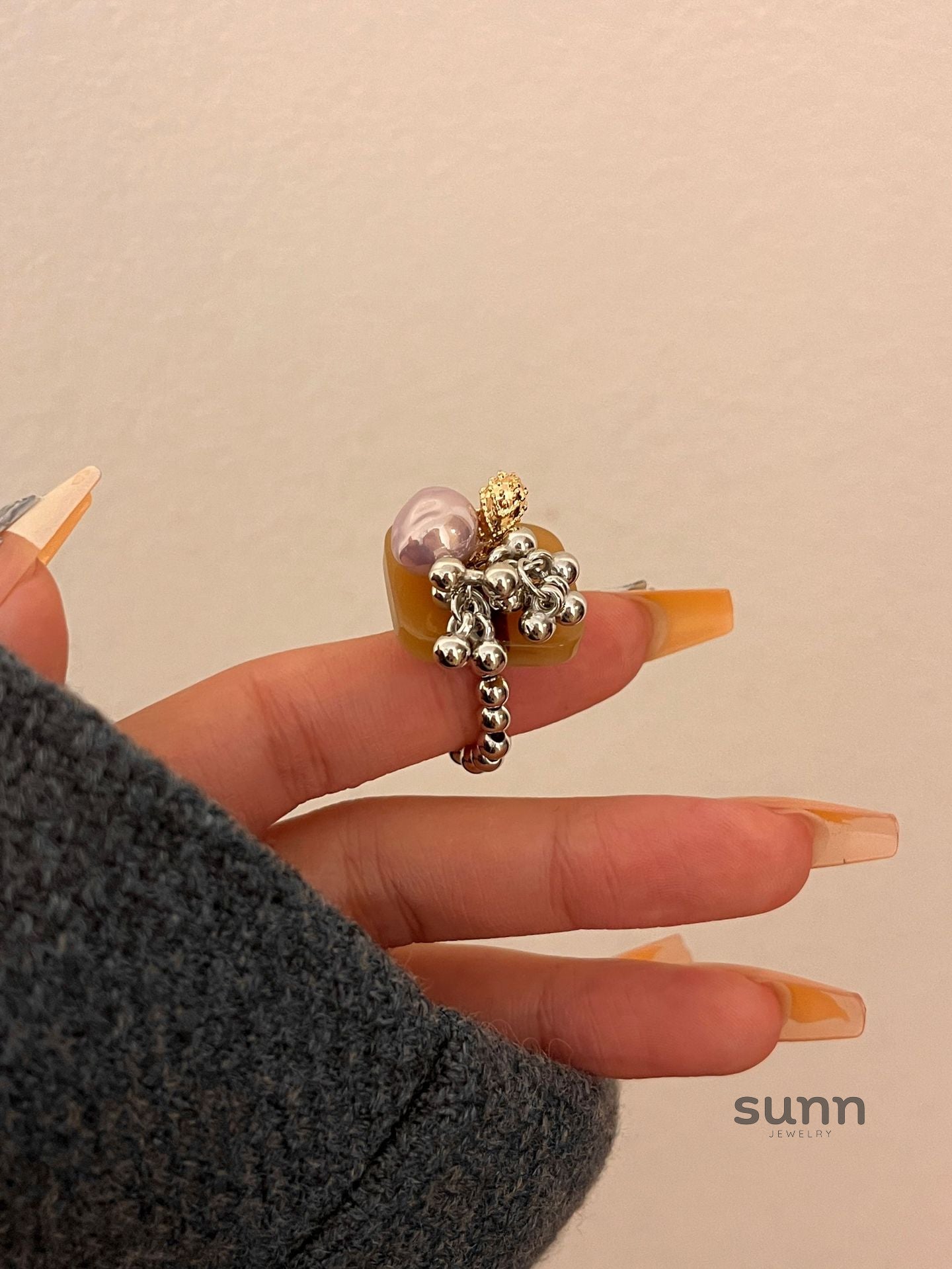 Koralee Beaded Shell Ring Bracelet [C8WWLABD]