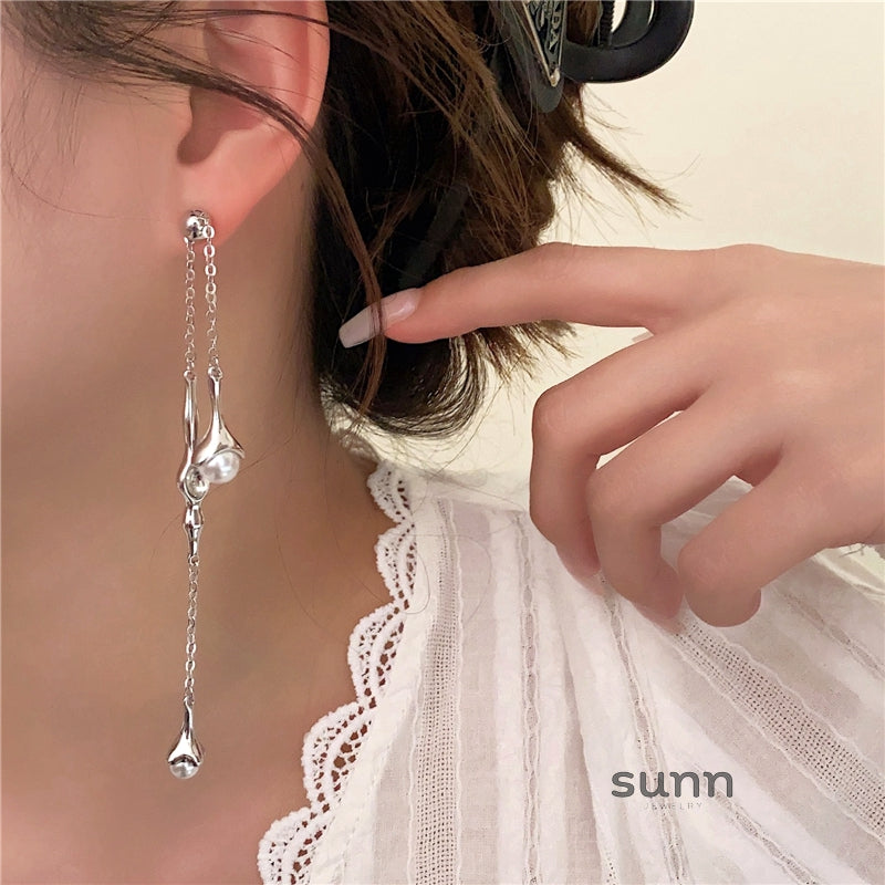 Koralynn Baroque Pearl Tassel Earrings [T9DQU86O]