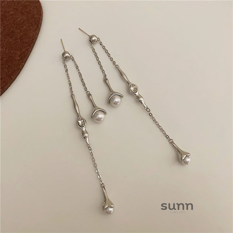 Koralynn Baroque Pearl Tassel Earrings [T8ZJN63D]