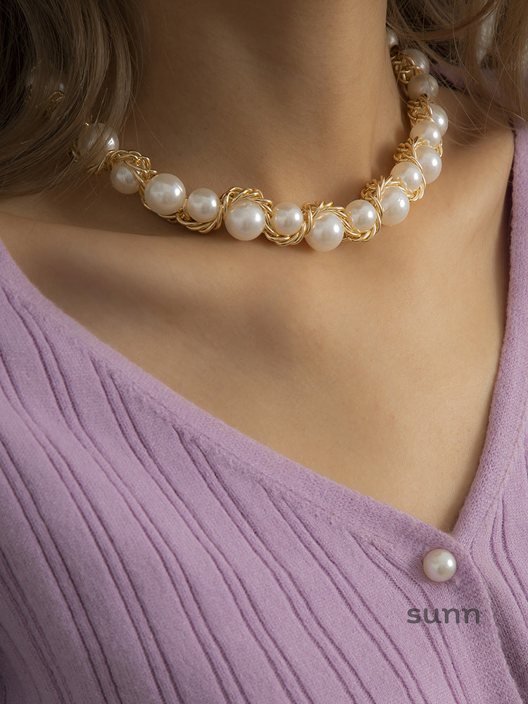 Korbyn Twisted Pearl Necklace [P5DWTZ8K]