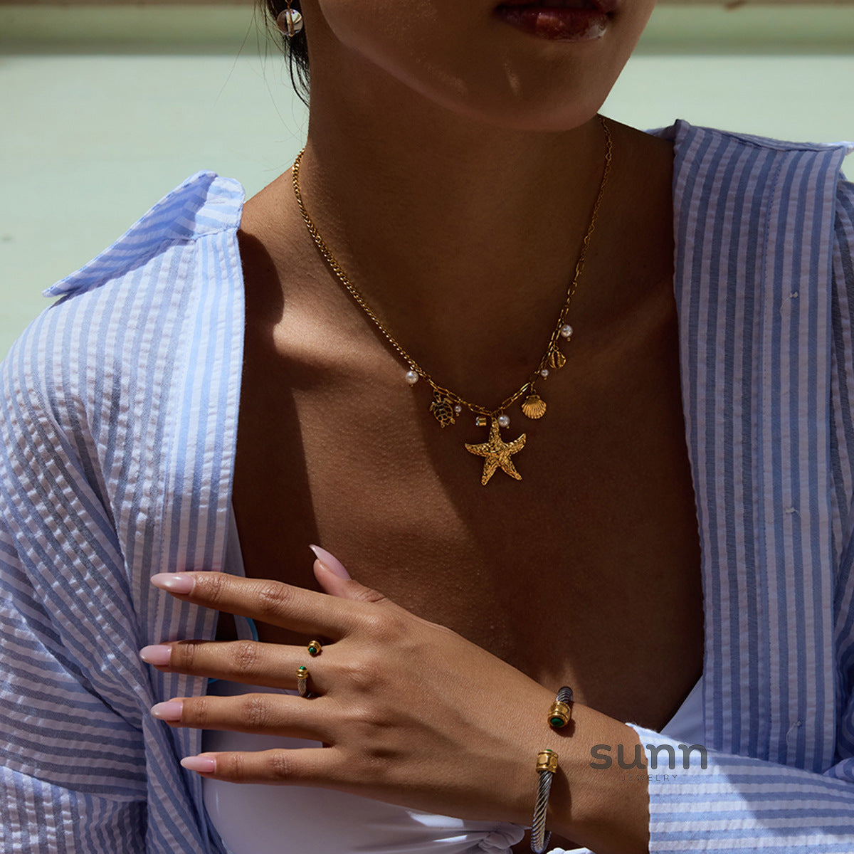 Kori Starfish Pendant Necklace [AE1MWW7C]
