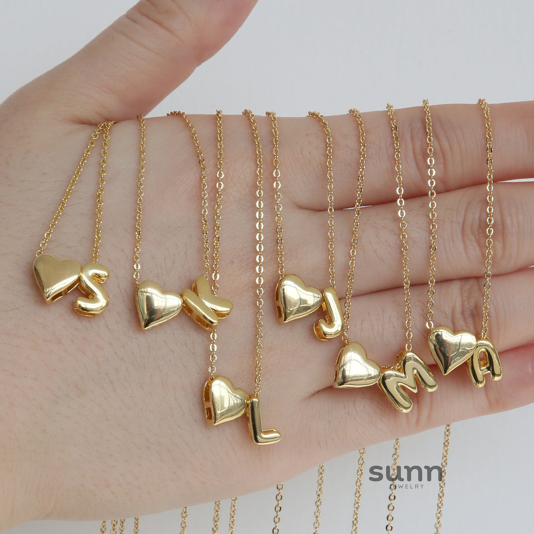 Korie Puffed Initial Necklace [9MX9HUTL]