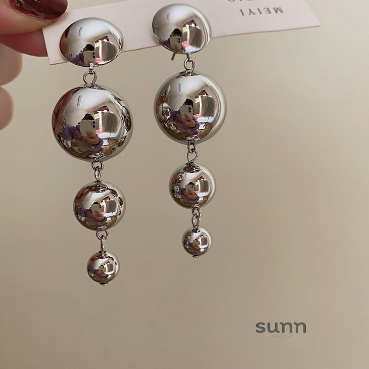 Korie Statement Ball Earrings [F8TEID6Y]
