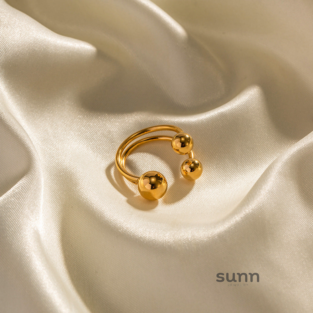 Kourtlyn Dainty Sphere Ring [SEQS6O3H]