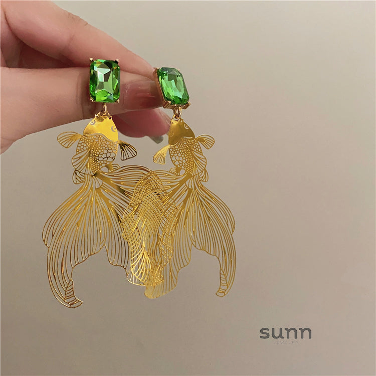 Kourtlyn Exaggerated Koi Earrings [4NNEWZ2S]