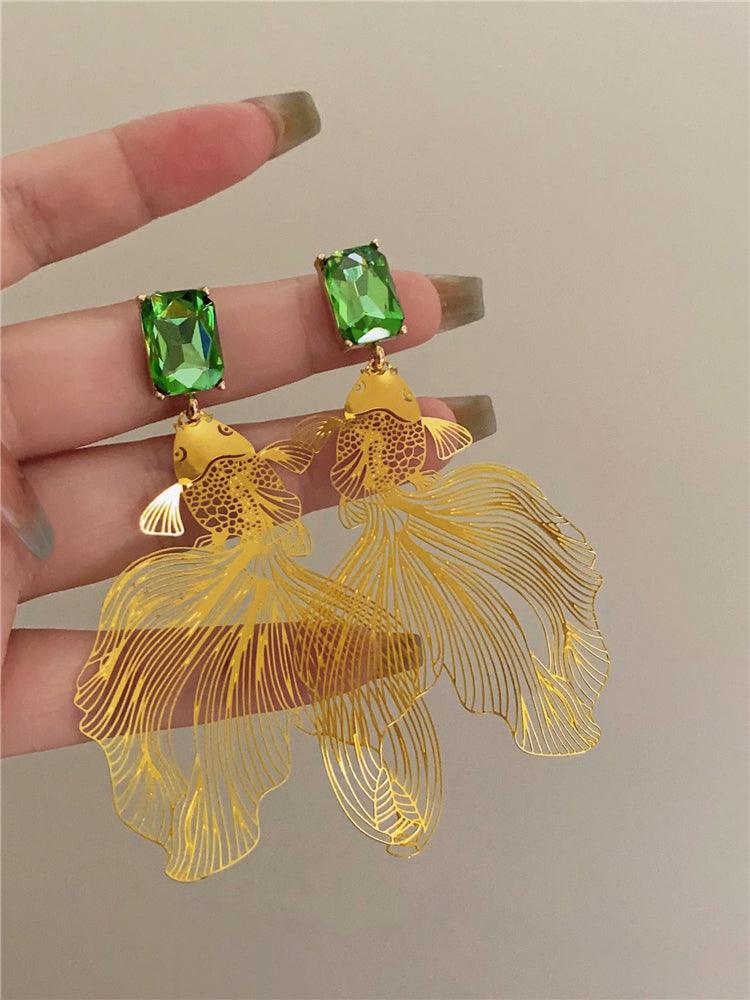 Kourtlyn Exaggerated Koi Earrings [X354BIZH]