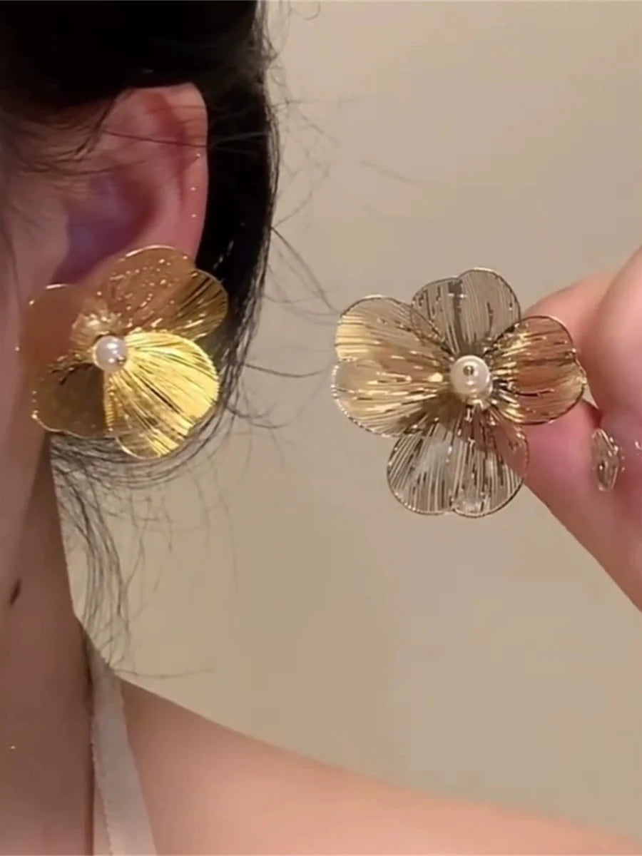 Kristel Golden Floral Pearl Earrings
