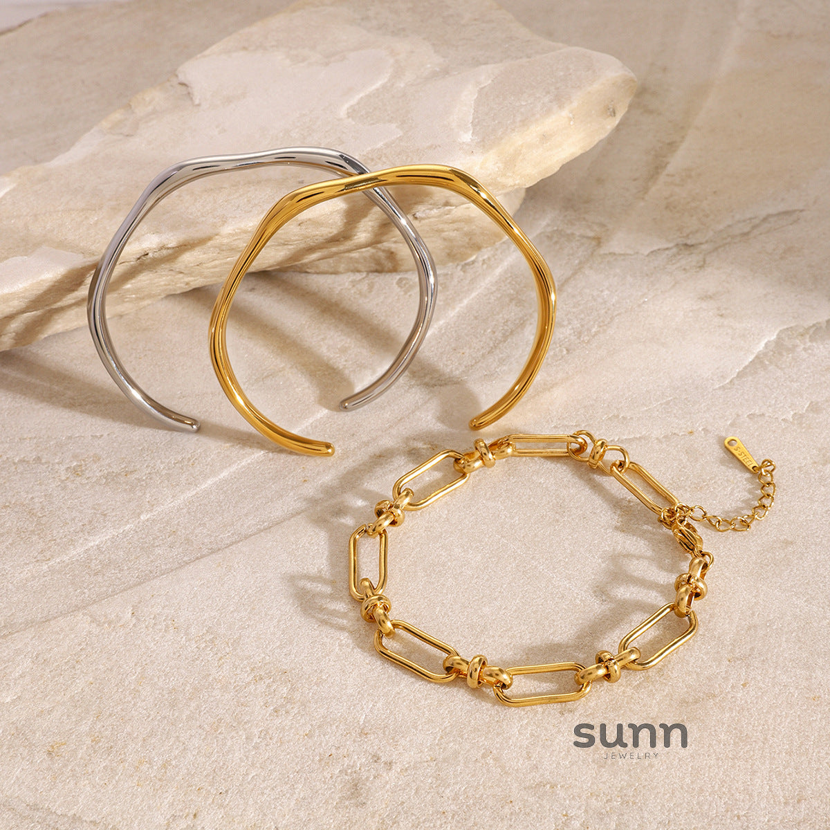 Kristi Sleek Cuff Bracelet [4PA2MGY6]
