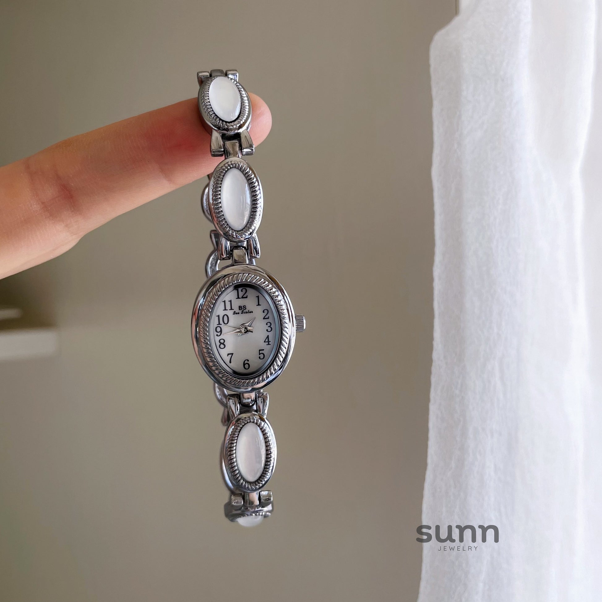 Kristianna Oval Pearl Watch [NZKKP2CX]