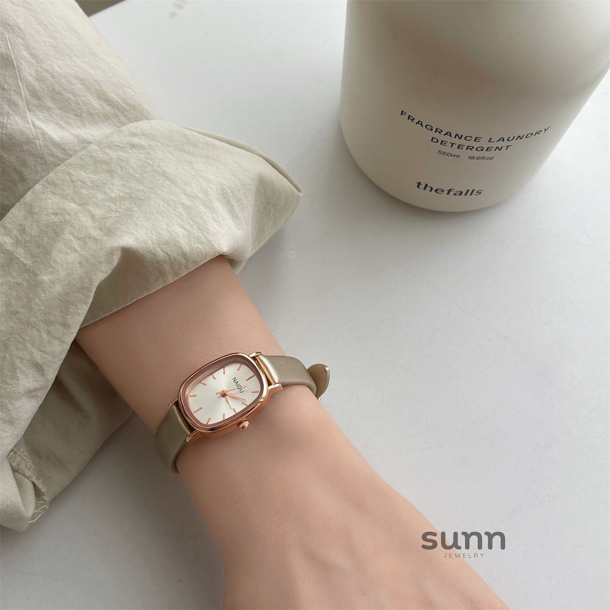 Kristin Petite Oval Watch [JQFLCQ8G]