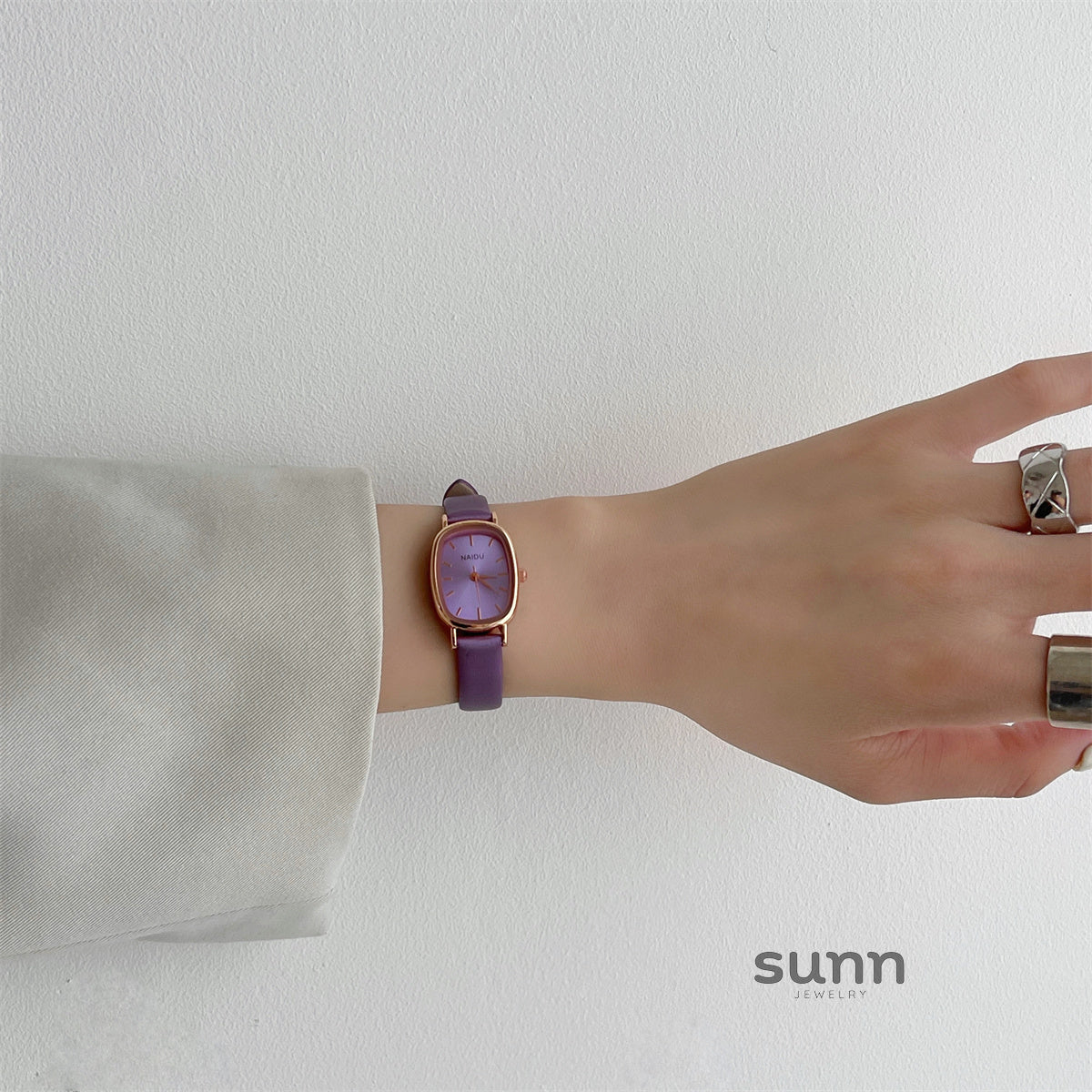 Kristin Petite Oval Watch [VK2I33D2]