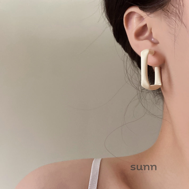 Kristy Sculptural Cream Earrings [XHHOPXIZ]