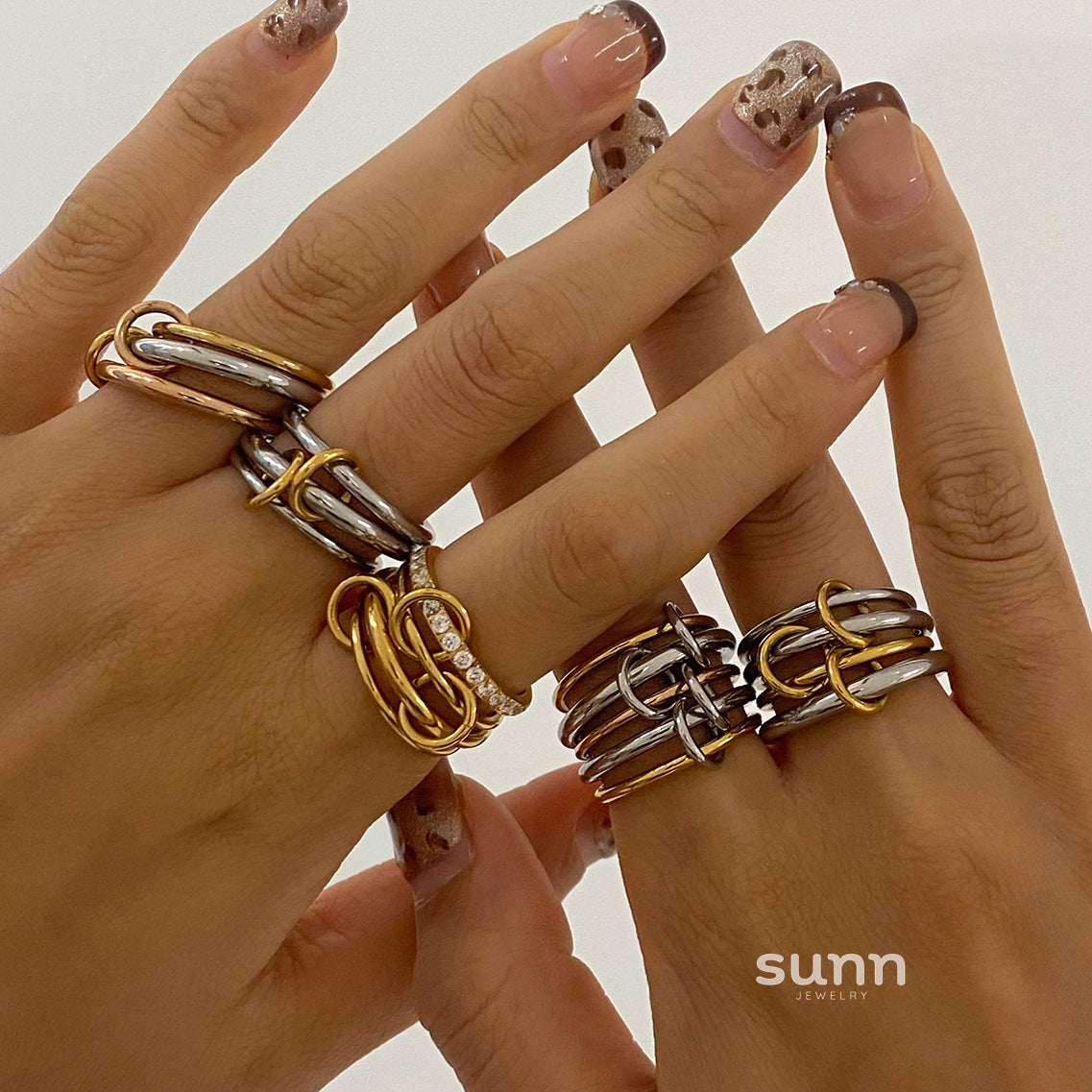 Kween Stacked Band Ring [JU4UDFGF]