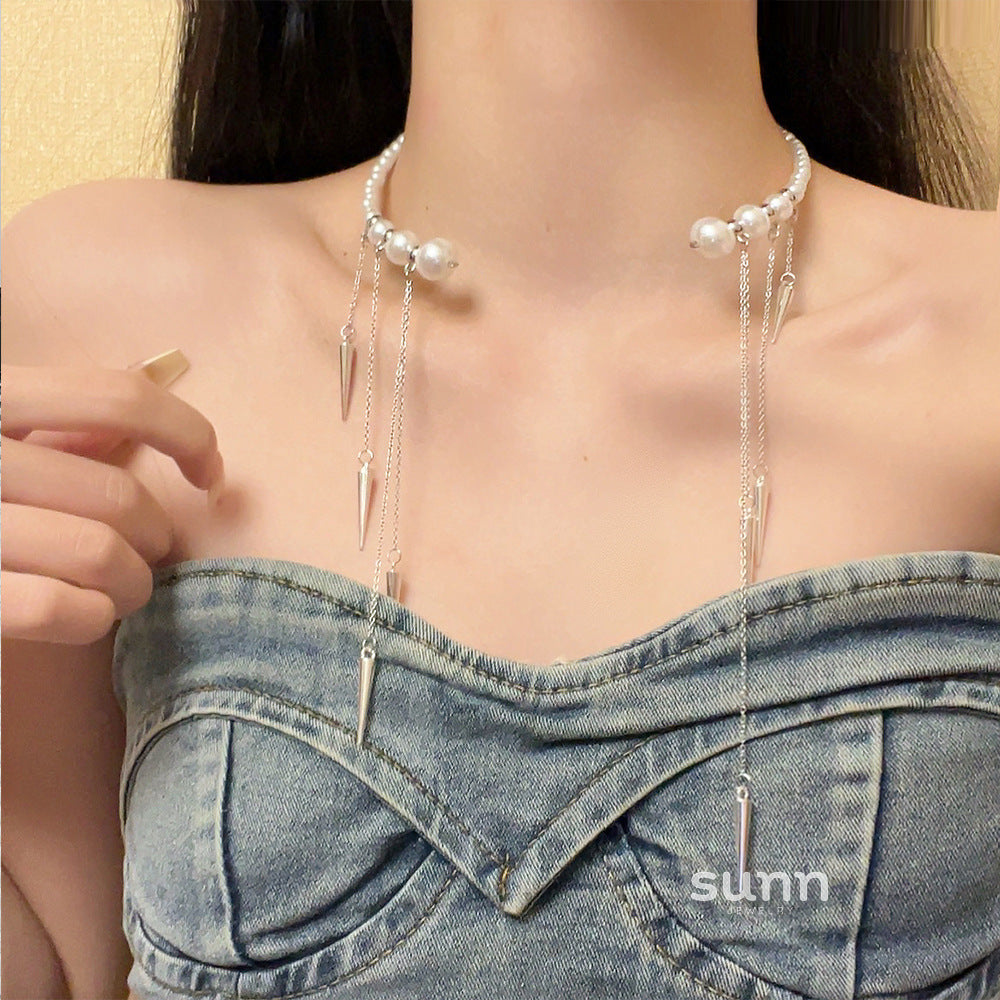 Kya Pearl Cross Tassel Choker [K8U51NIM]