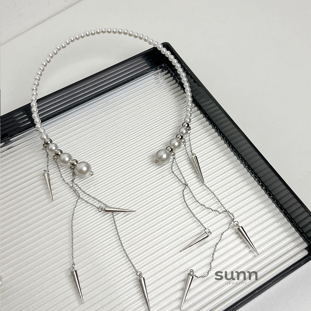 Kya Pearl Cross Tassel Choker [J0MTHUIF]