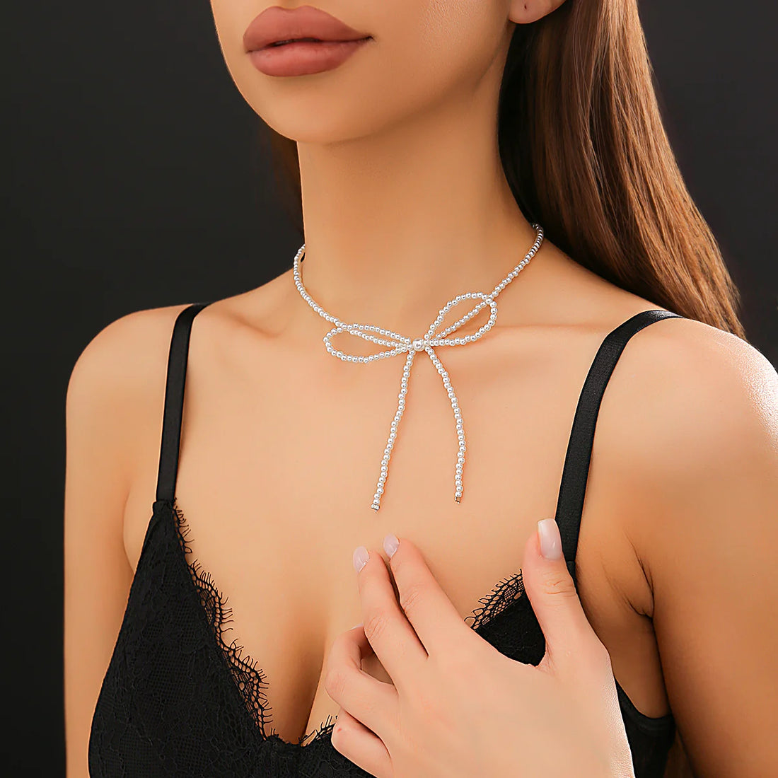 Kyana Pearl Bow Chain