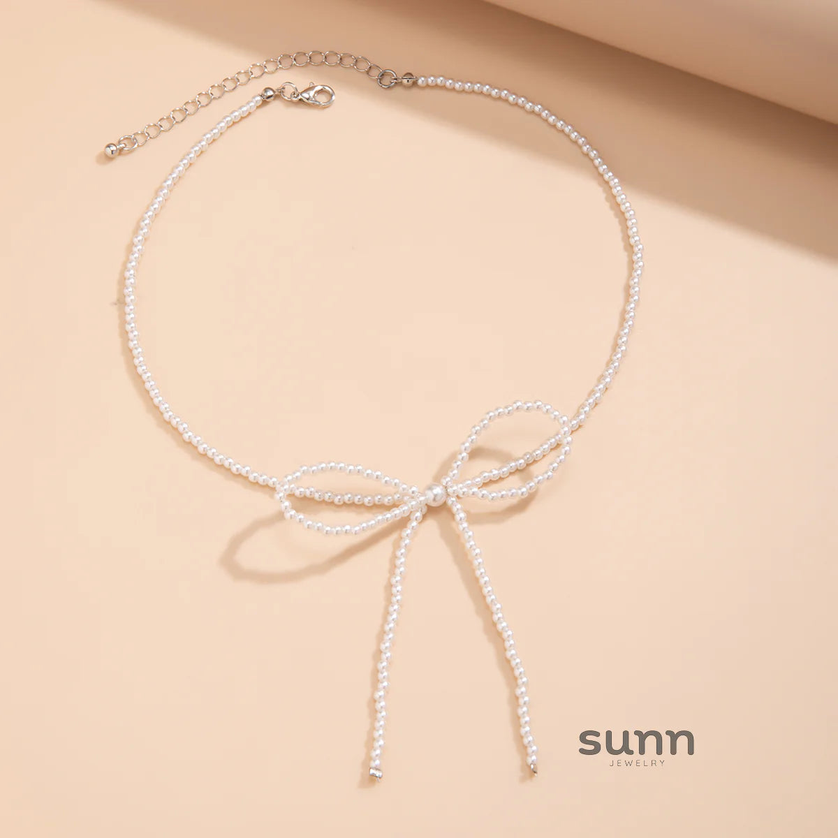 Kyana Pearl Bow Chain