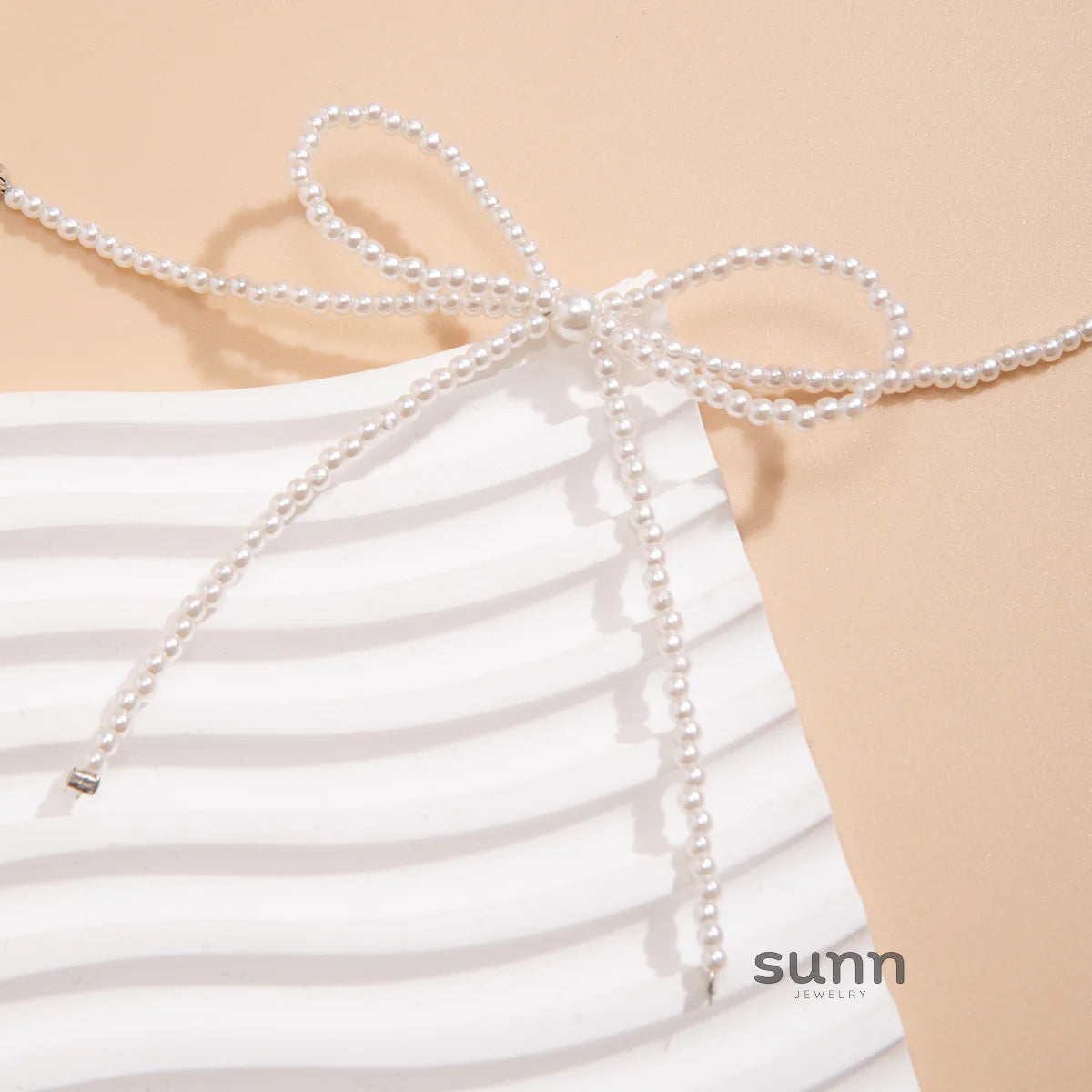 Kyana Pearl Bow Chain