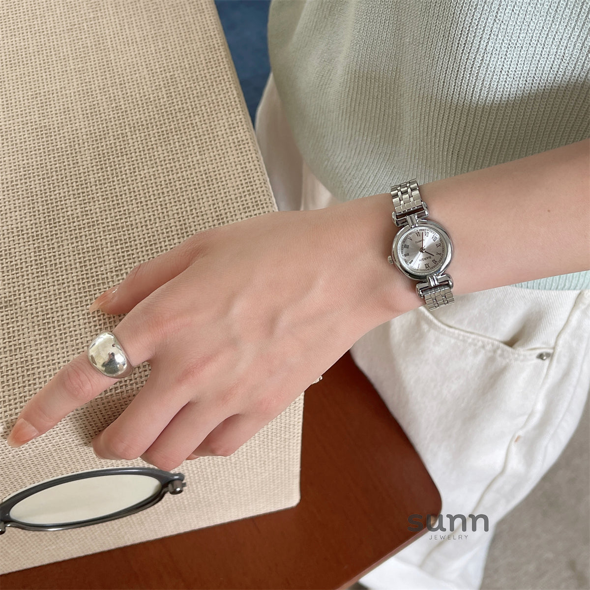 Kyla Vintage Charm Watch [2L8LTLSQ]