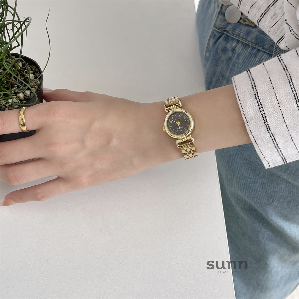 Kyla Vintage Charm Watch [U63WNZF2]