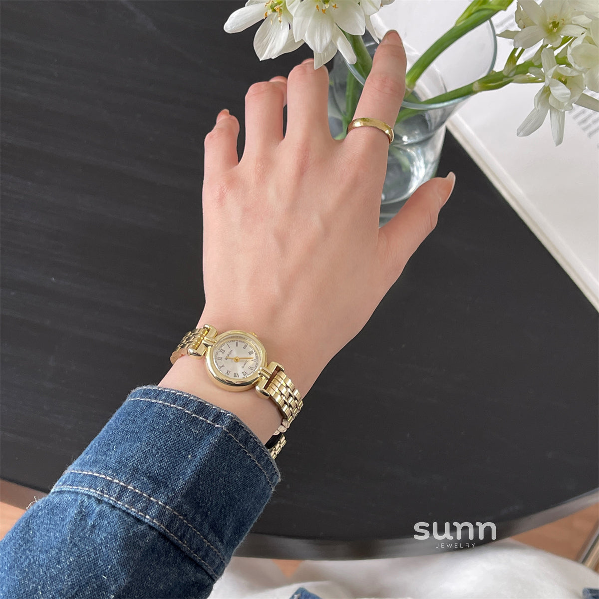 Kyla Vintage Charm Watch [4V71GCTH]