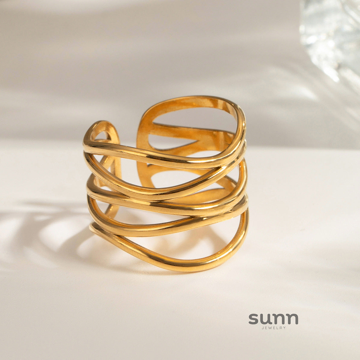 Kyliee Chunky Wave Ring [FNRI3ZDW]