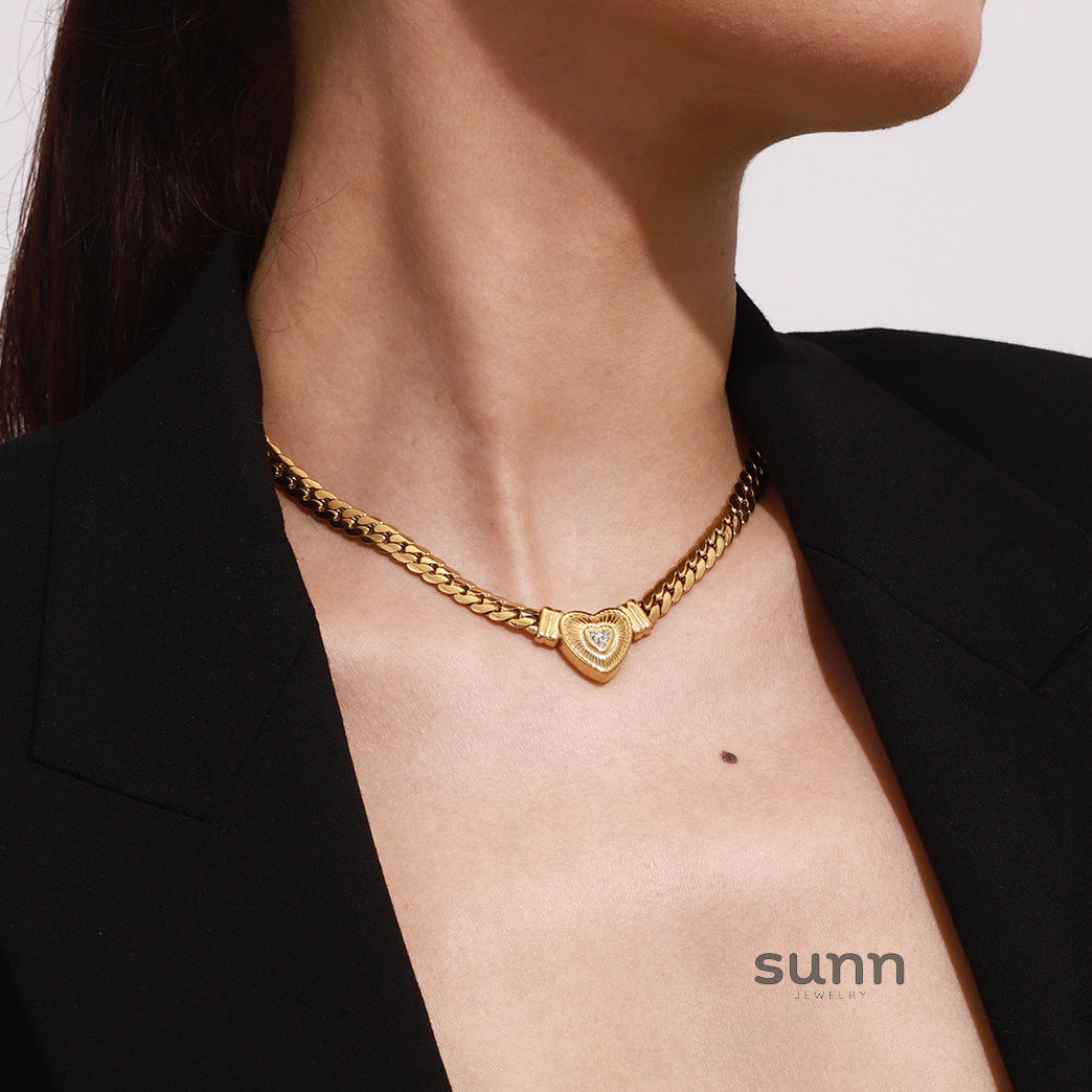 Kymani Sparkle Heart Necklace [HV5E9A17]