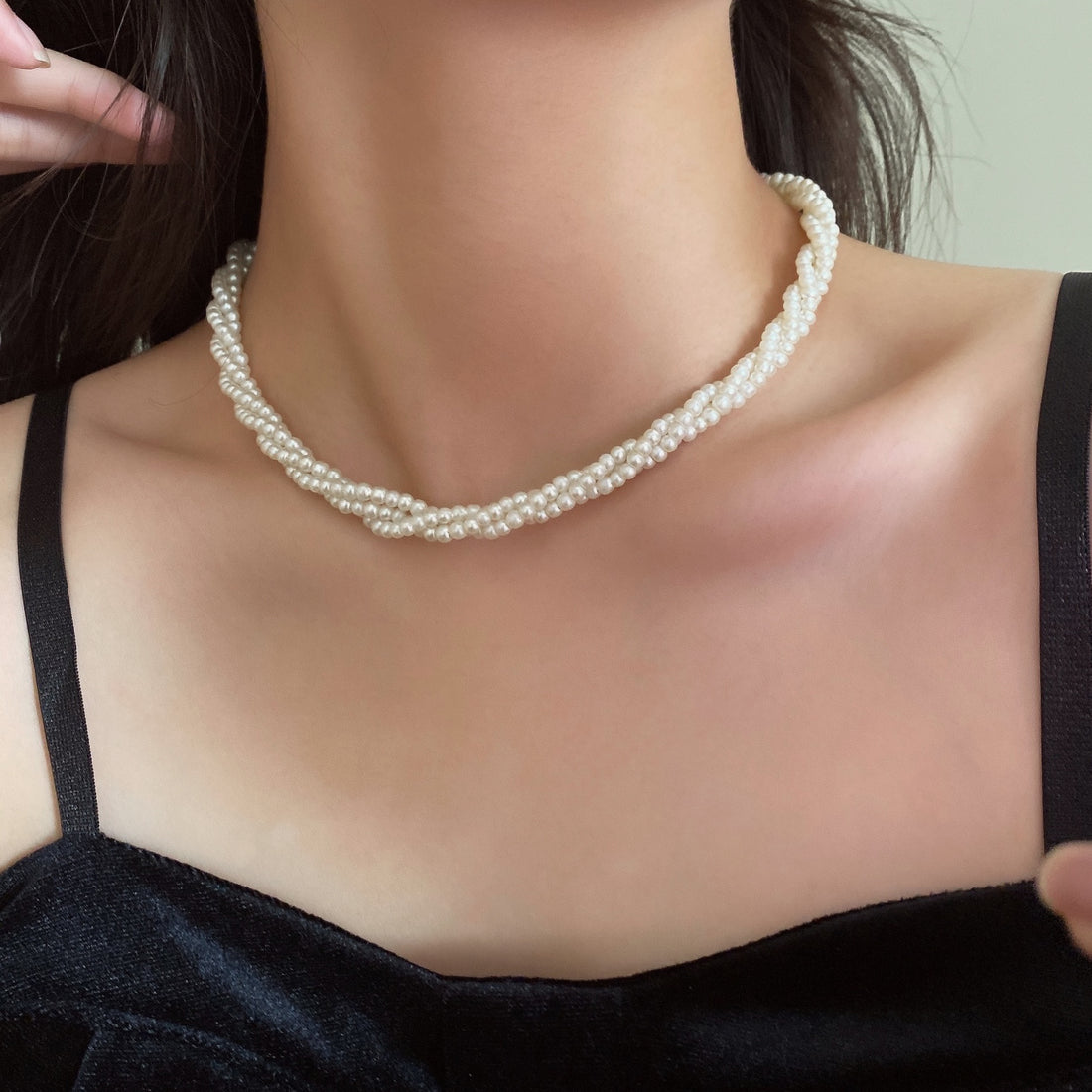 Kynley Delicate Pearl Choker [N9F7SLFS]