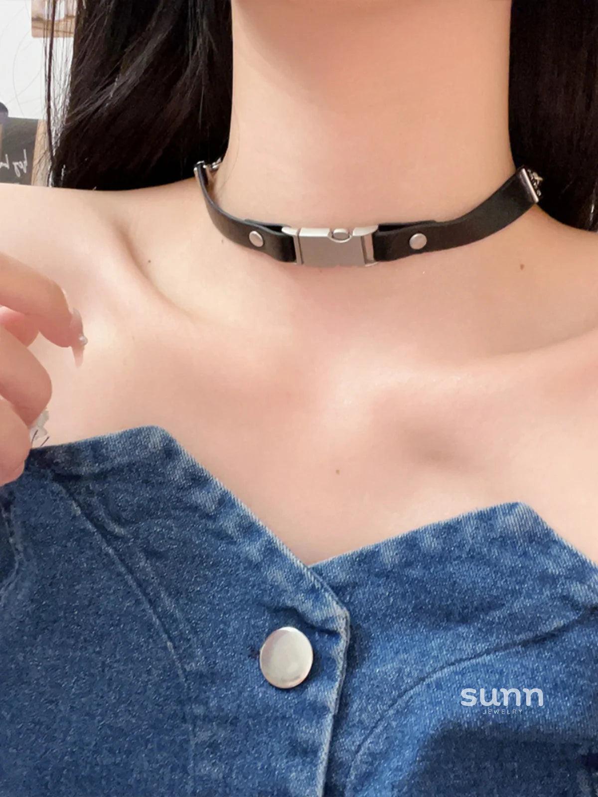 Kynley Leather Choker Armband