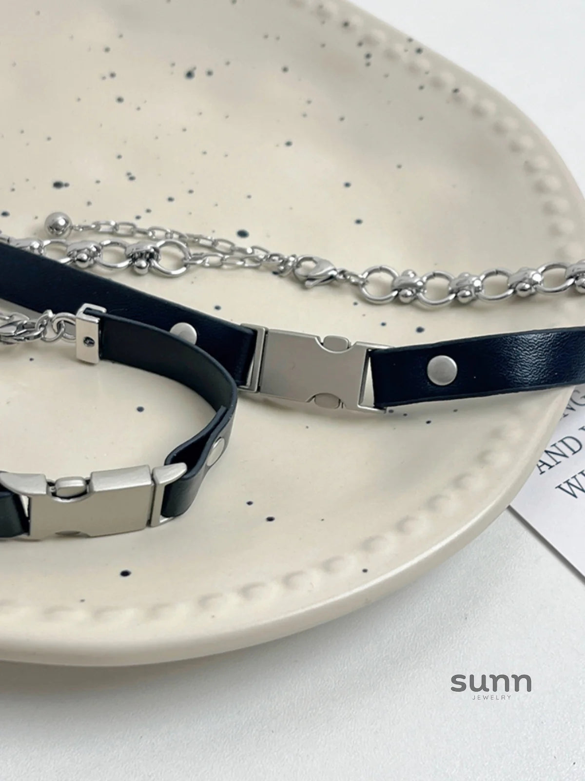 Kynley Leather Choker Armband