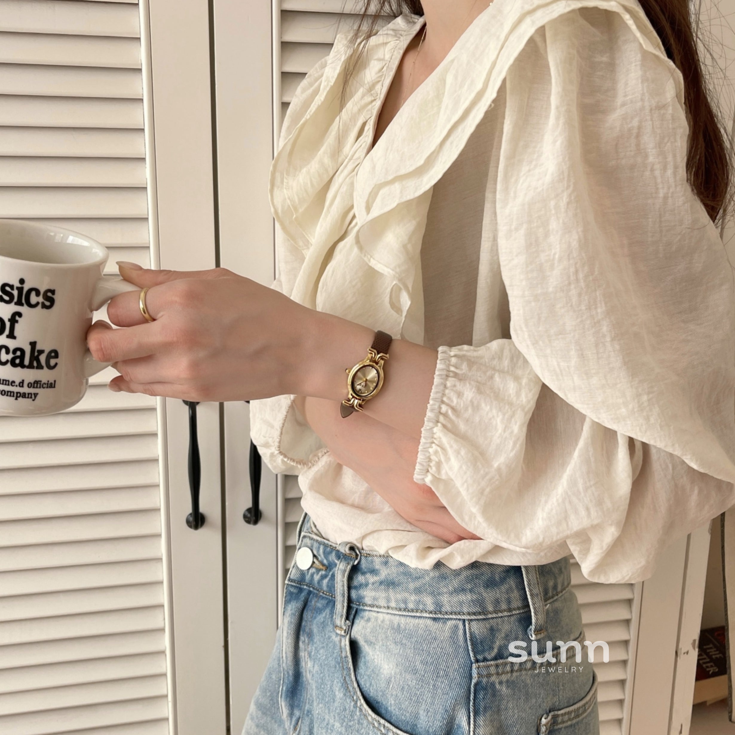 Kynslie Vintage Oval Watch [9R6KTA7T]