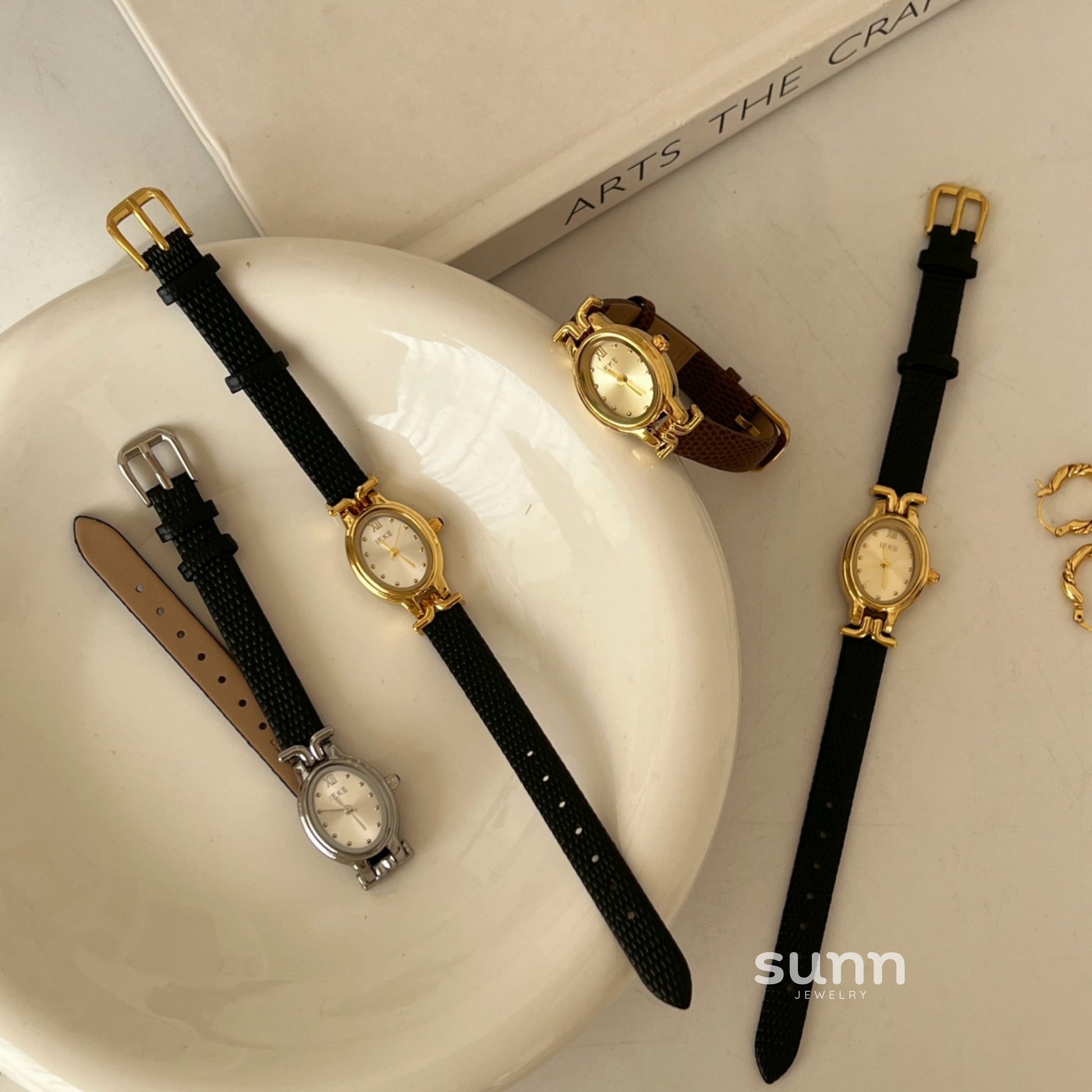 Kynslie Vintage Oval Watch [T6BECADE]