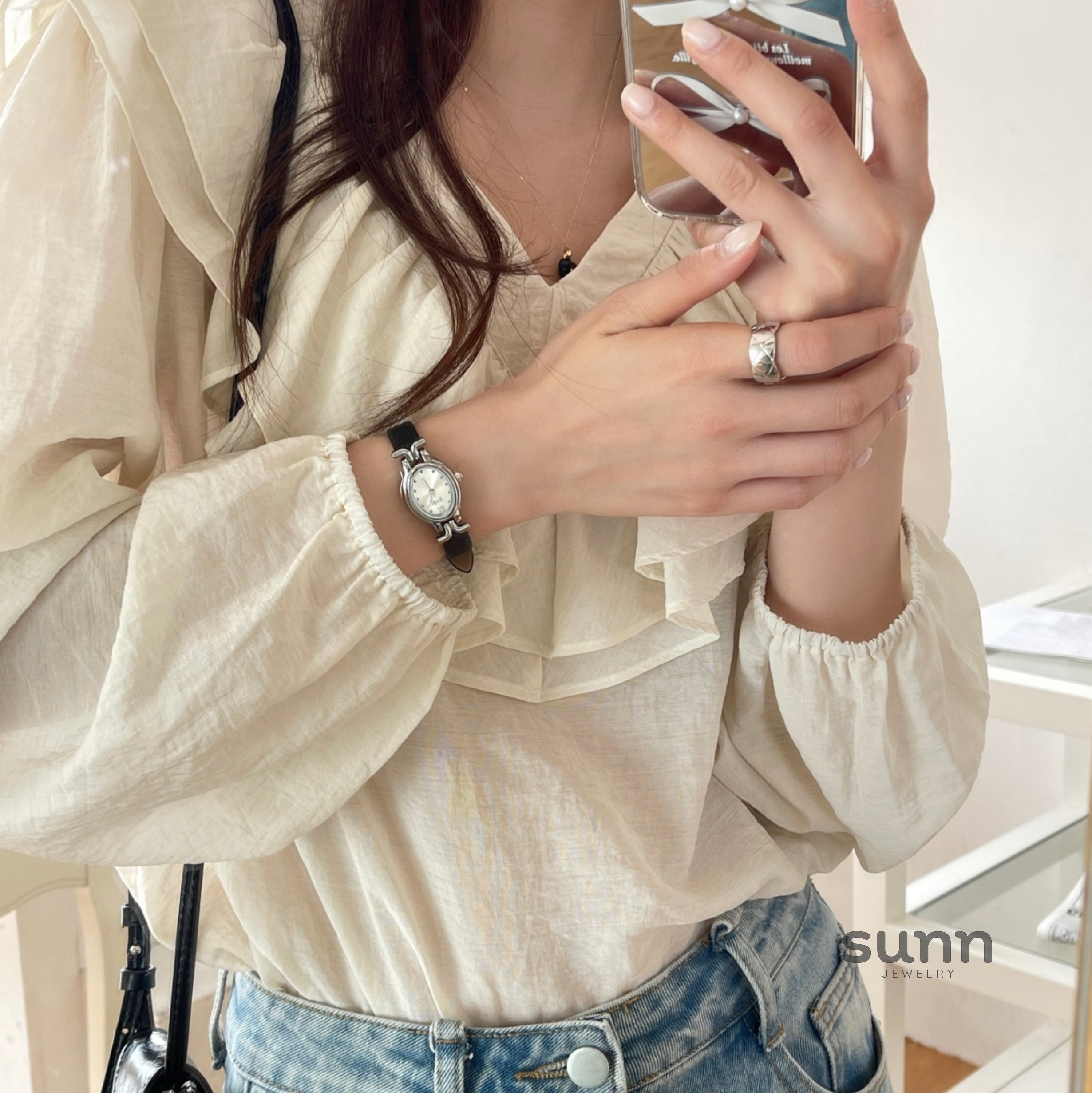 Kynslie Vintage Oval Watch [LAPGF4YX]