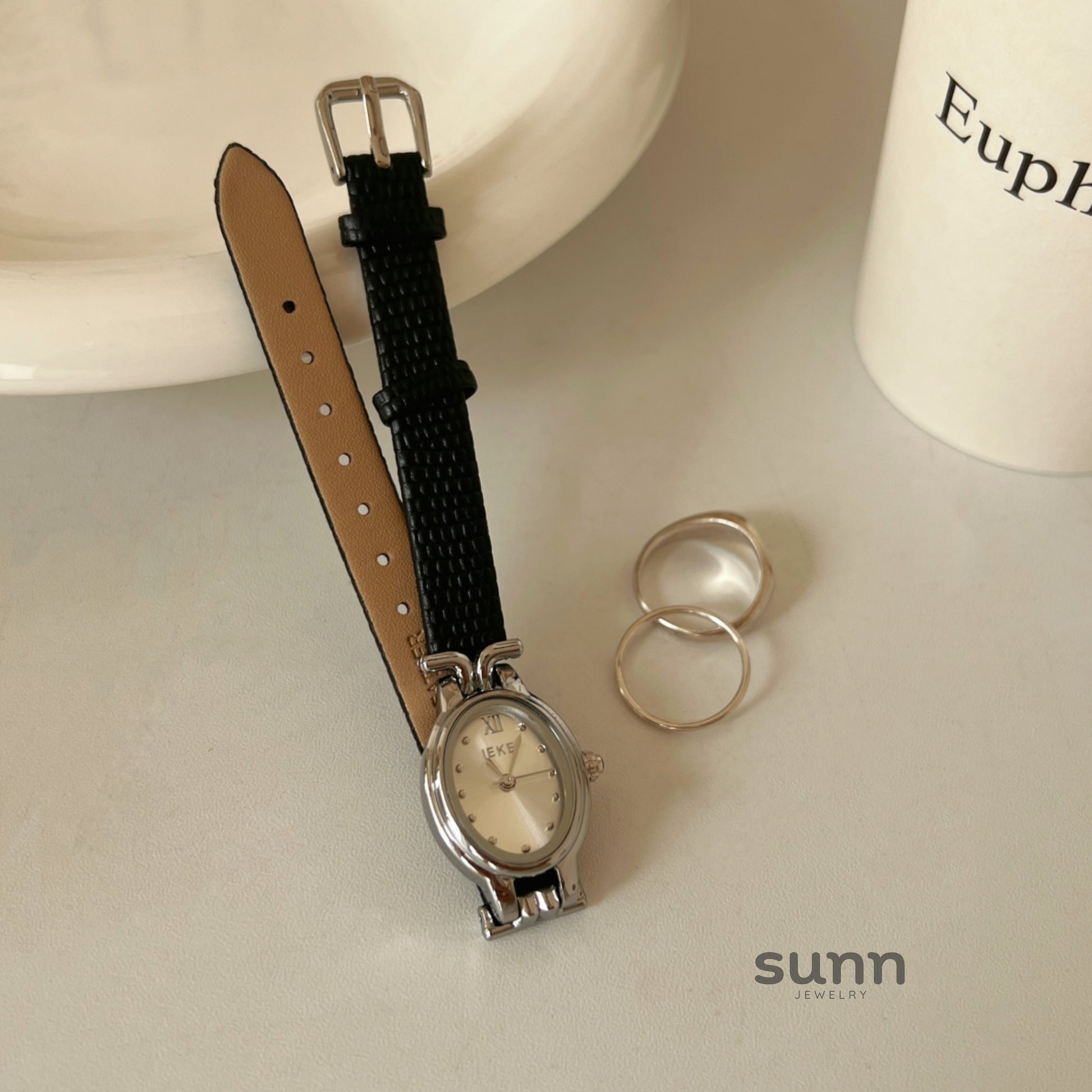 Kynslie Vintage Oval Watch [H816WRBO]