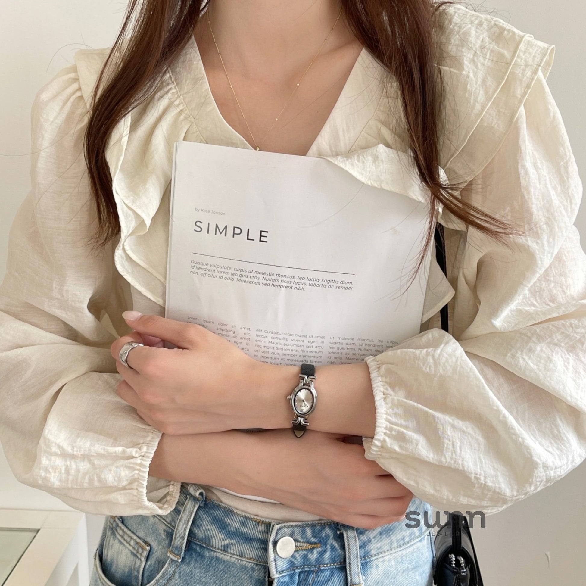 Kynslie Vintage Oval Watch [6VUU5LJ0]