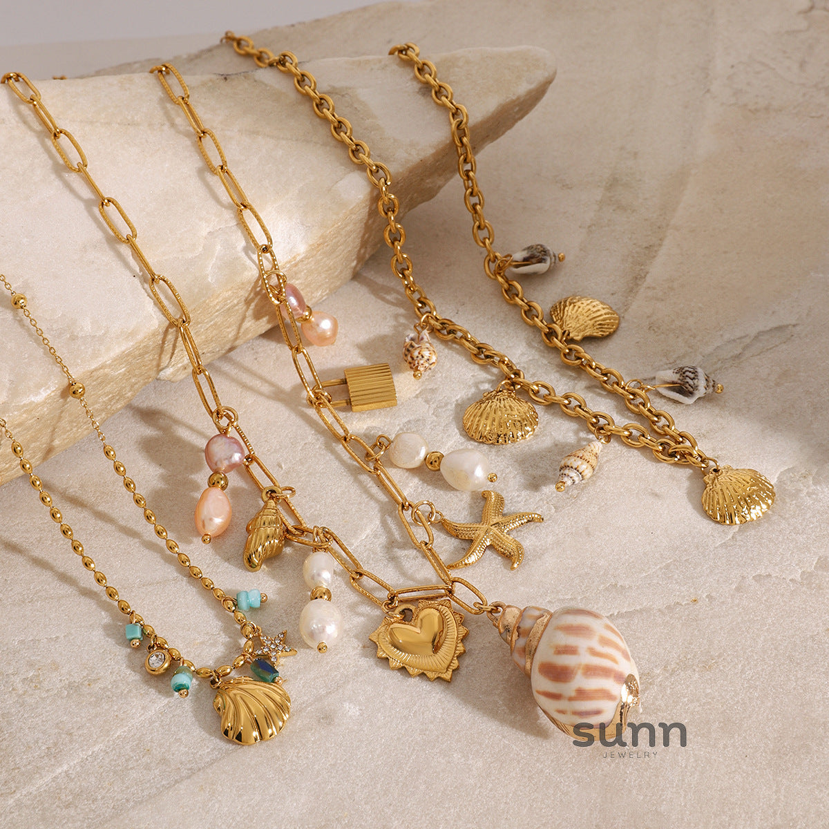 Kynzlee Shell Pendant Necklace [I5NIYT9A]