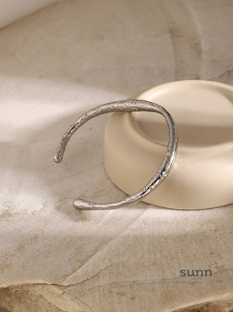 Kynzlee Textured Cuff Bracelet [G4MEF3XC]