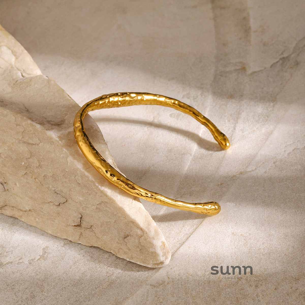 Kynzlee Textured Cuff Bracelet [M0Q7U3RQ]
