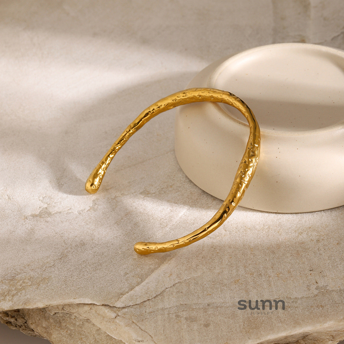 Kynzlee Textured Cuff Bracelet [ZSCT6J54]