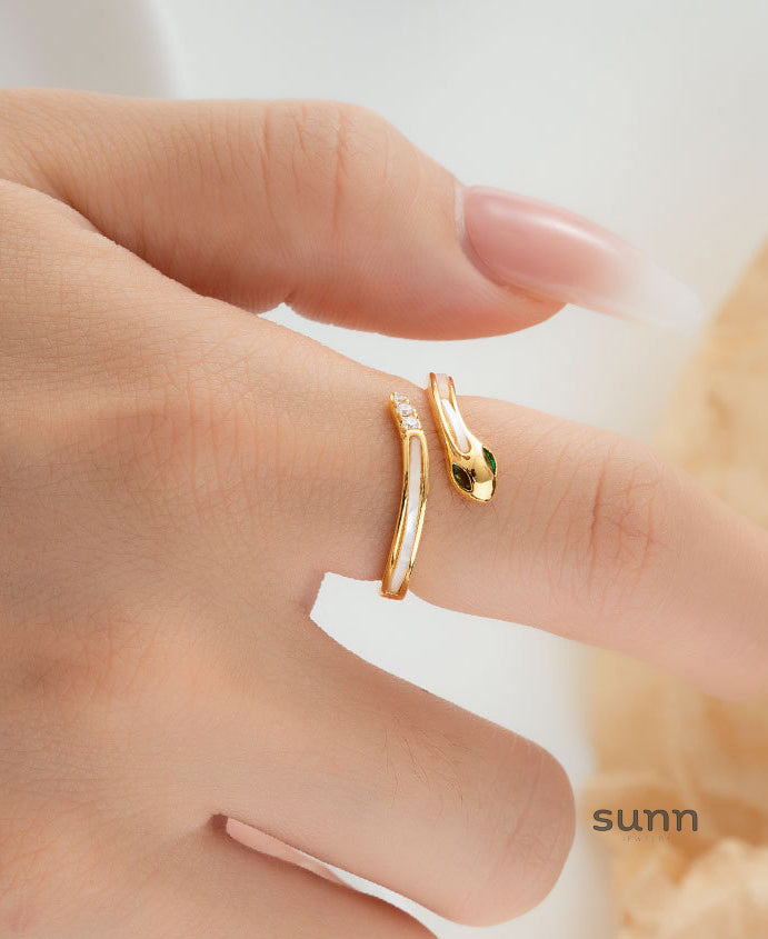 Lady Red Serpent Open Ring [AGQCLDX0]
