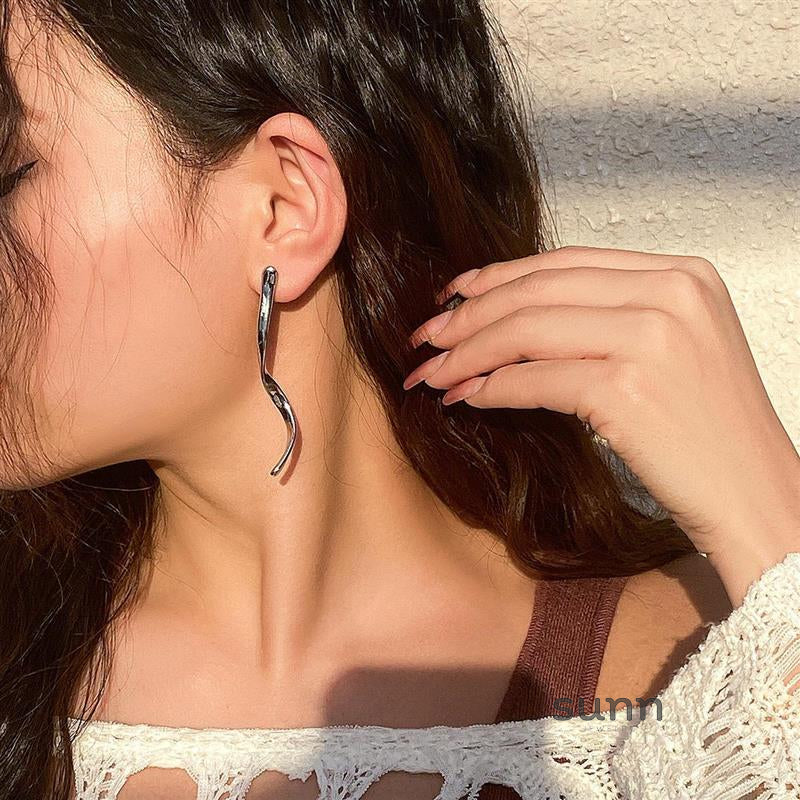 Laiklyn Molten Drop Earrings [P9LGSJHX]