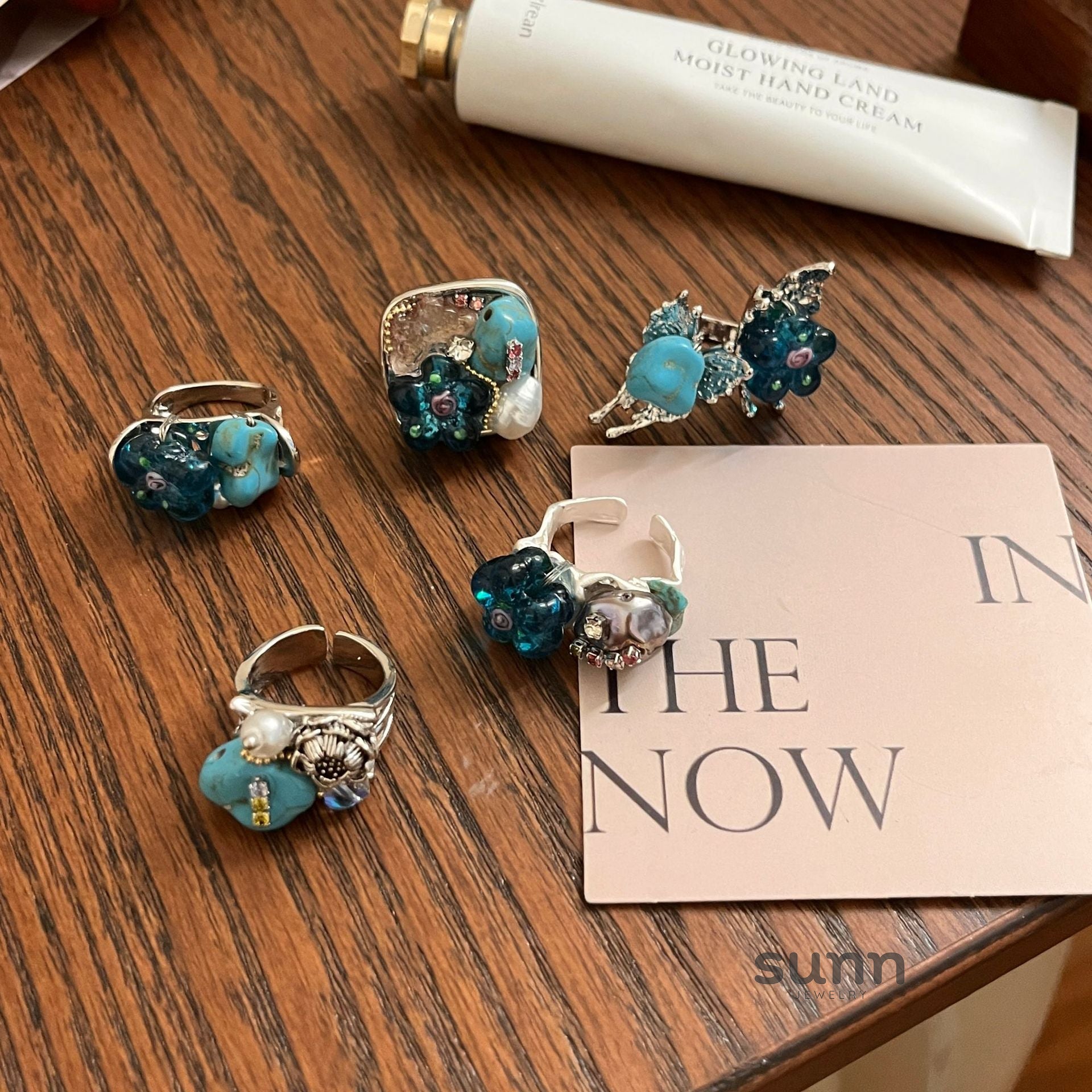Lailah Open Butterfly Ring [AQ0M1JID]