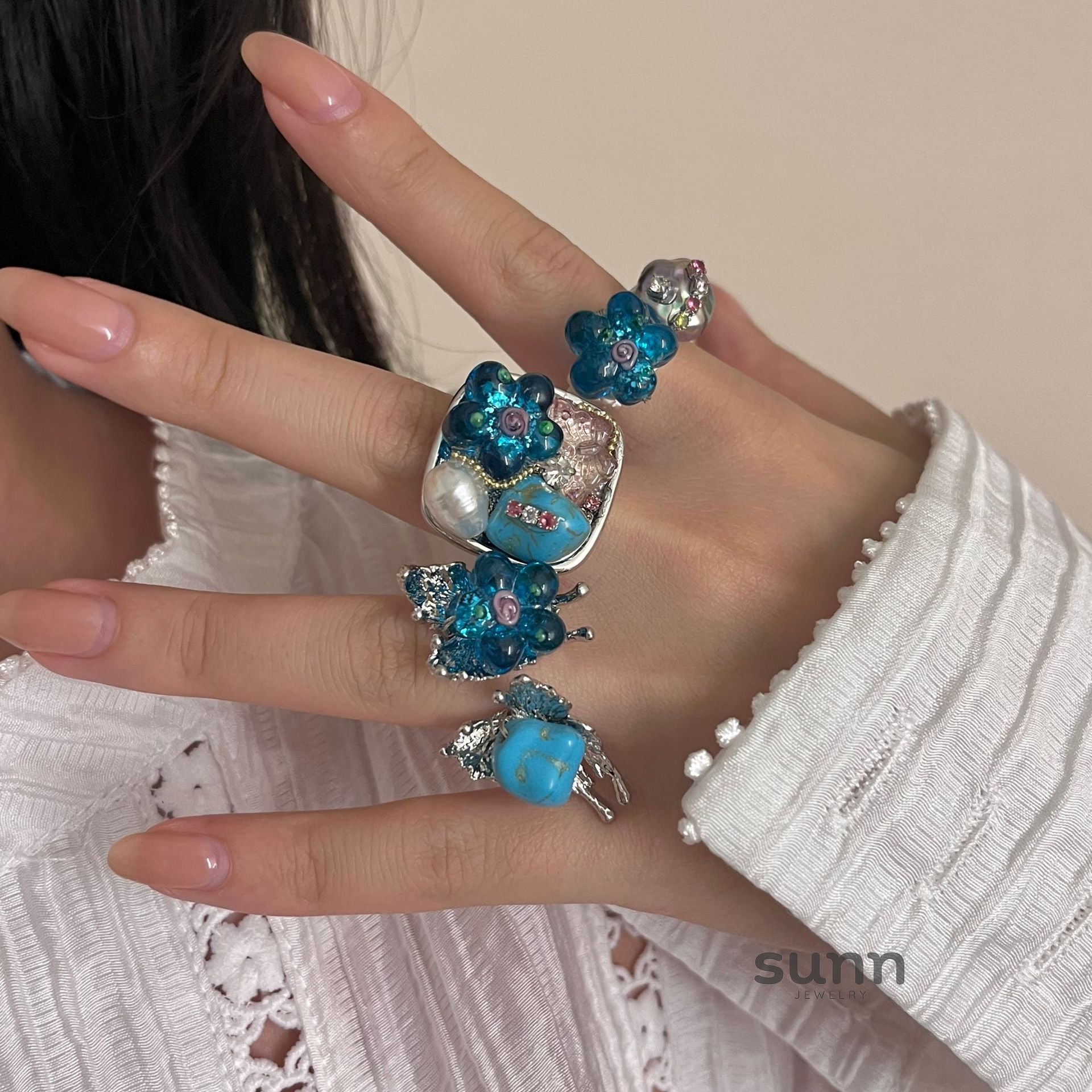Lailah Open Butterfly Ring [FL3S0BJF]