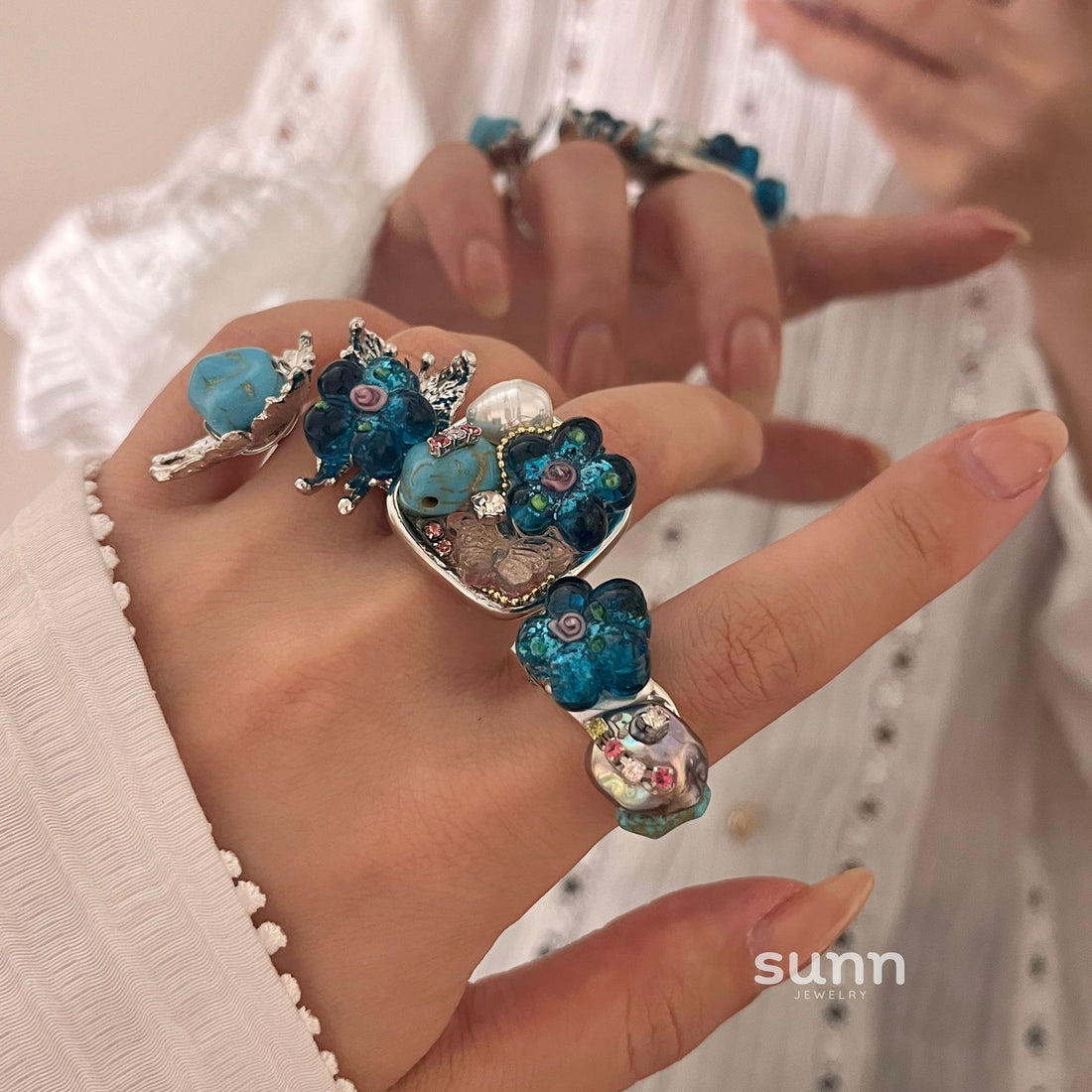 Lailah Open Butterfly Ring [8UNM527T]