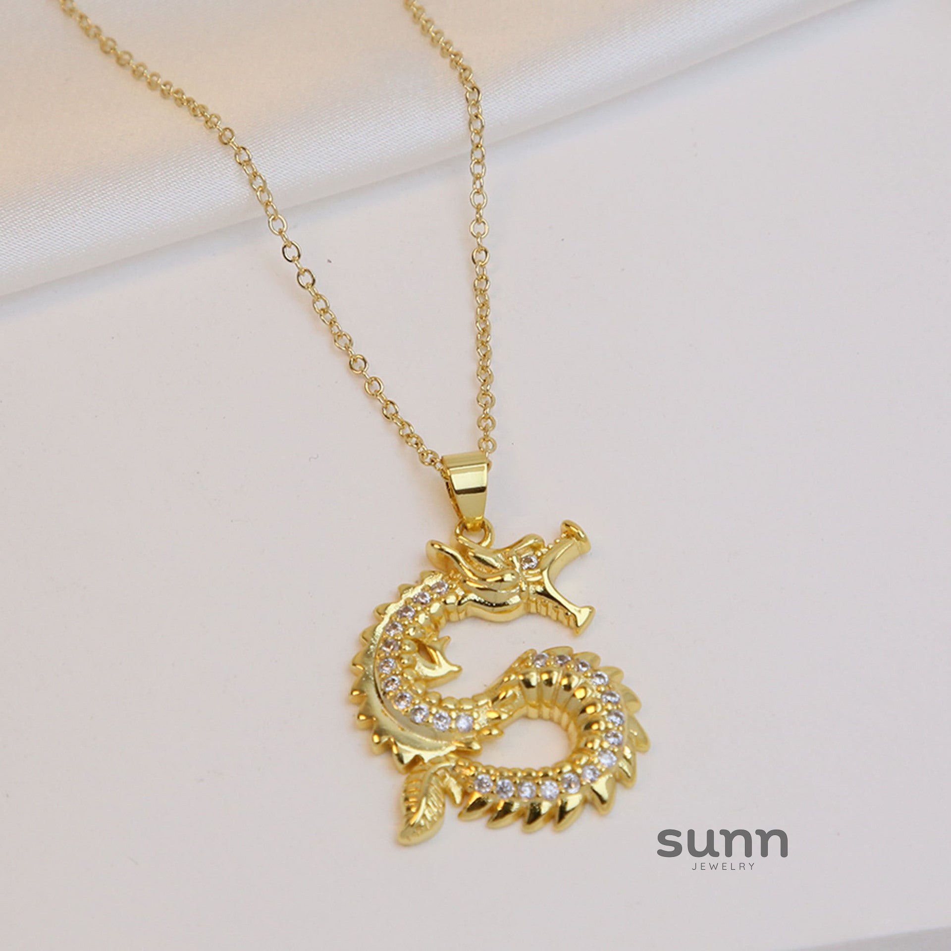 Lainey Dragon Zodiac Necklace [4UVOTAQN]