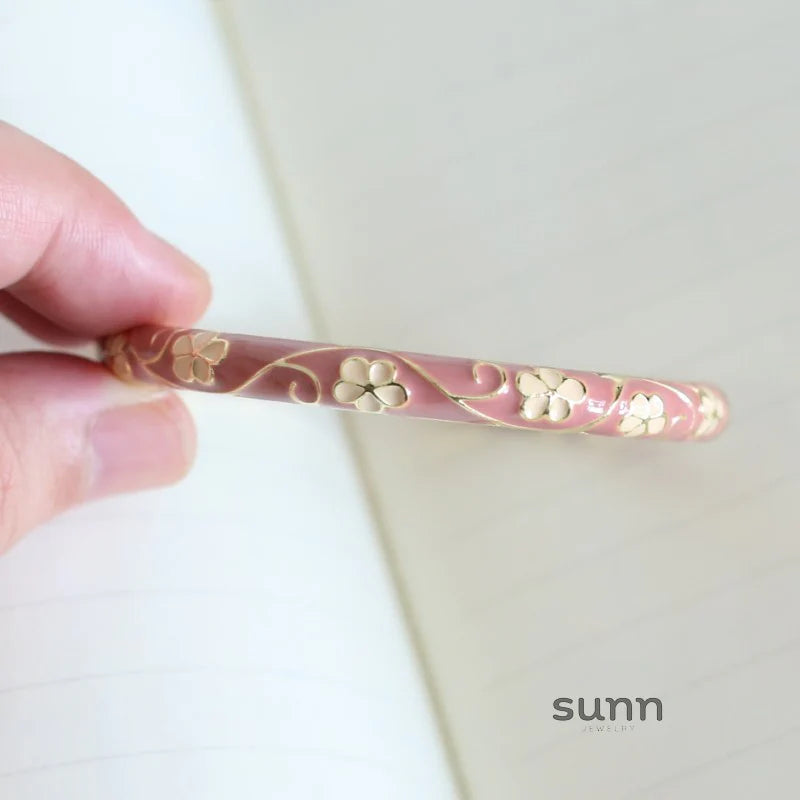 Lakelynn Delicate Floral Bangle