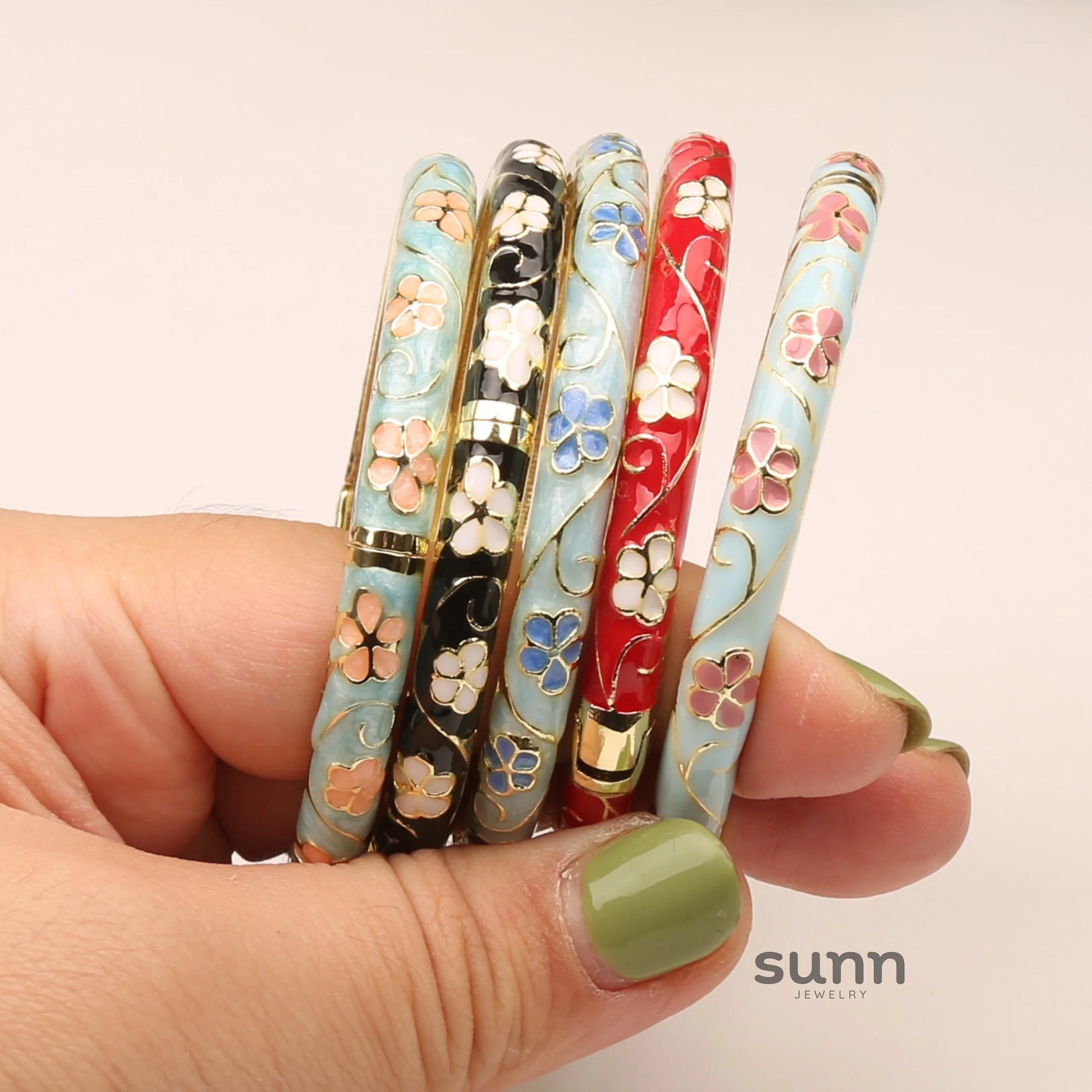Lakelynn Delicate Floral Bangle