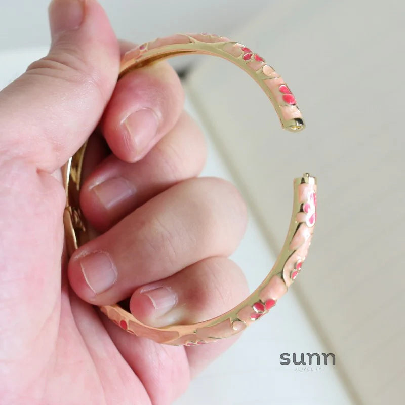 Lakelynn Delicate Floral Bangle