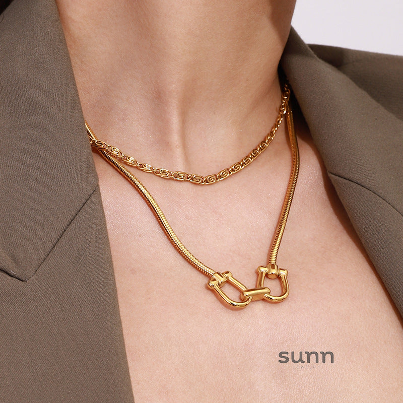 Lakin Dainty Cross Necklace [O48VNTHX]