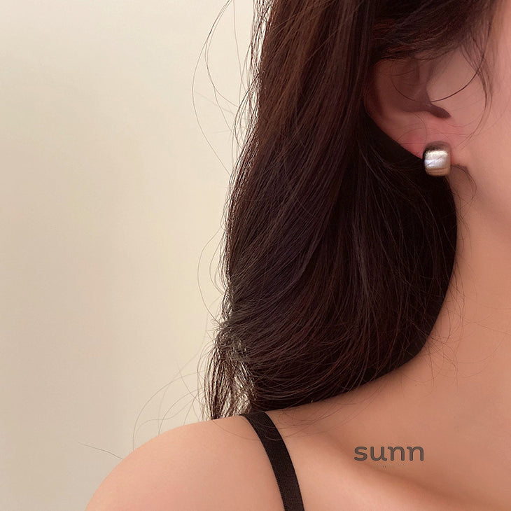 Lakota Brushed Hoop Earrings [HLS2JJKG]